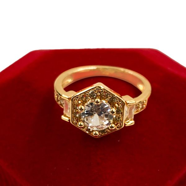 New For Women Men Classic Retro Round Form White Crystal Gold Color Wedding Ring
